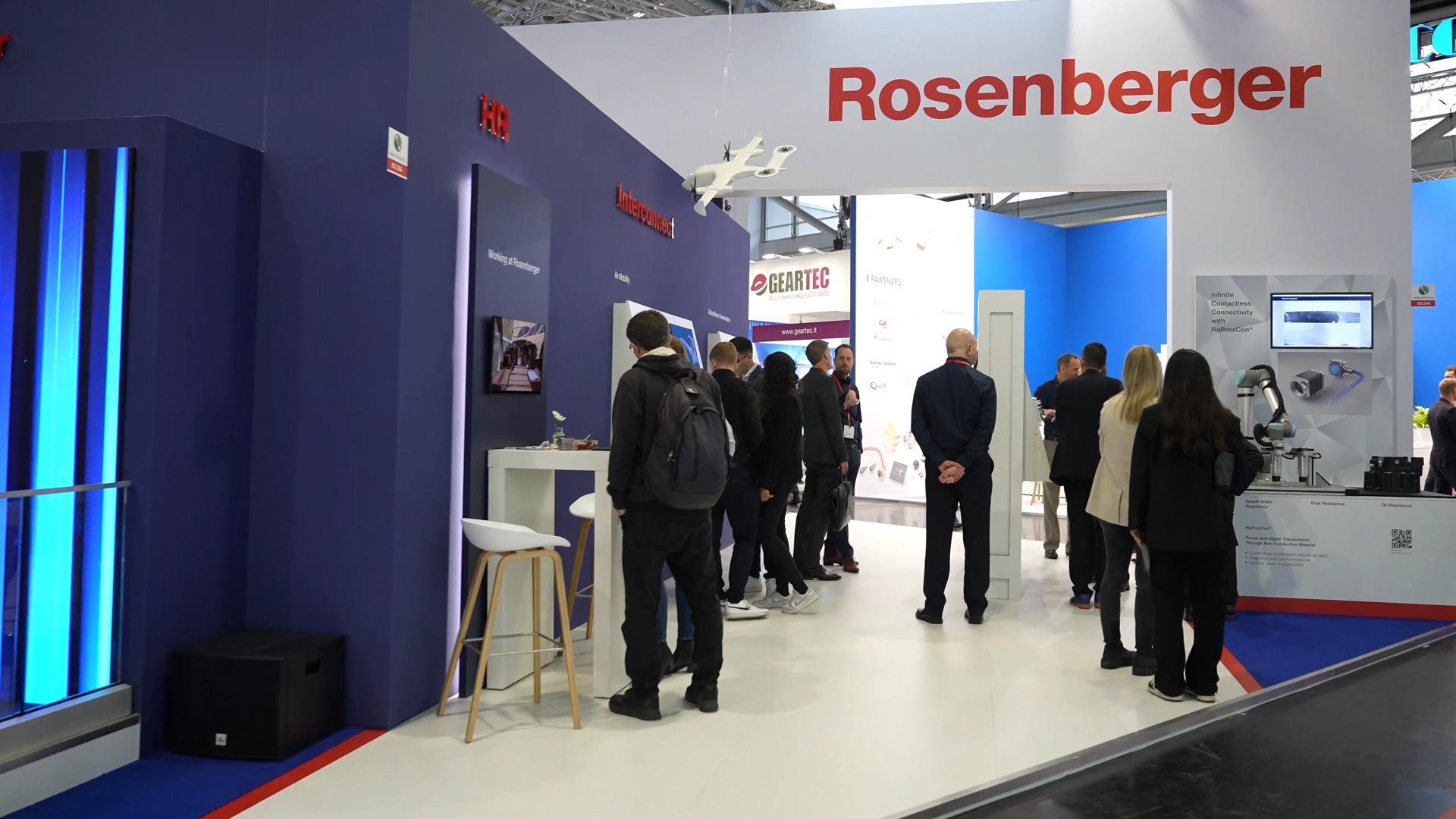 Neuheiten Rosenberger Messestand electronica 2024 Messe Muenchen