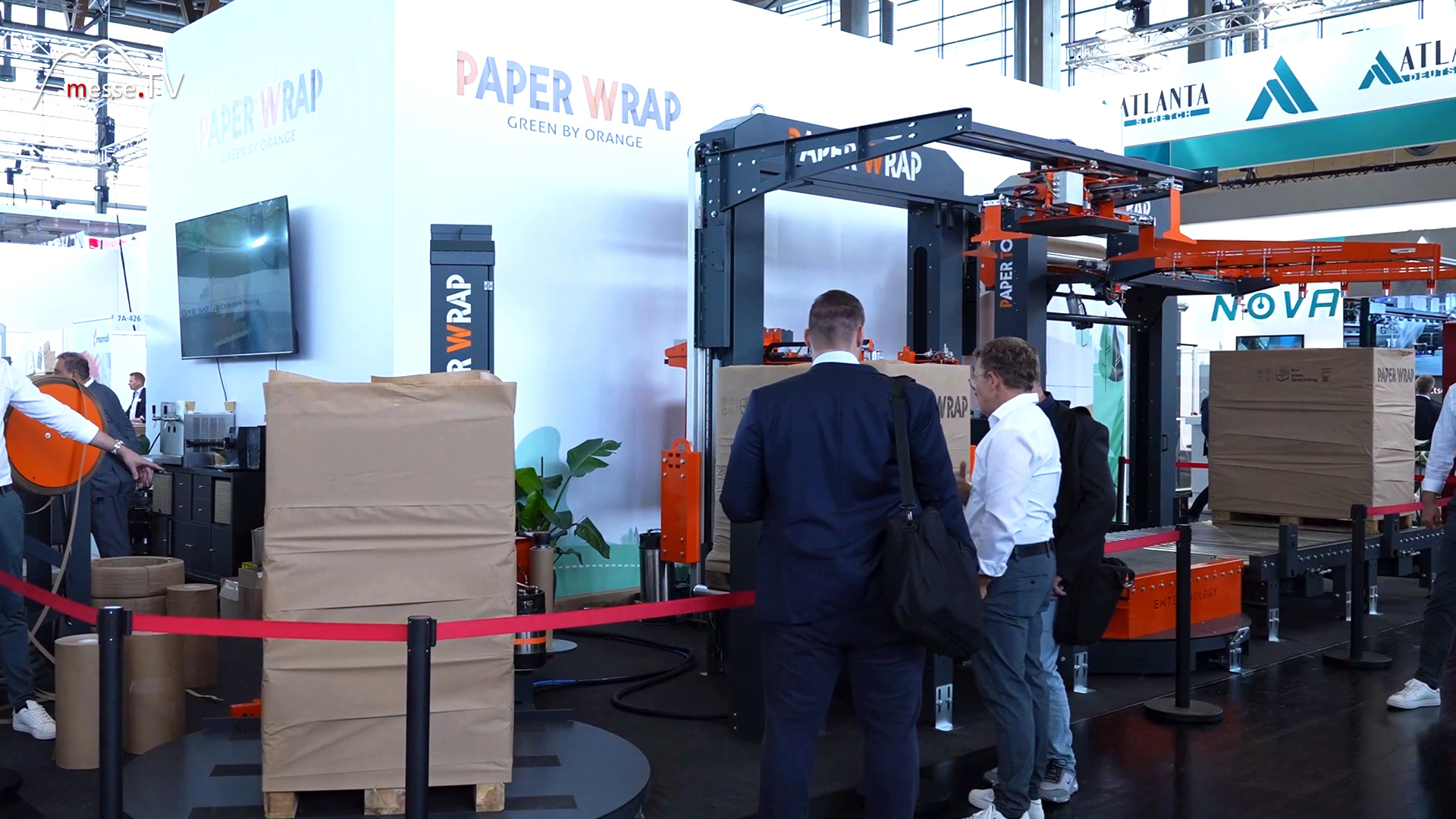 Messestand Paper Wrap Palettenwickelmaschinen fuer Papier Fachpack 2024 Messe Nuernberg