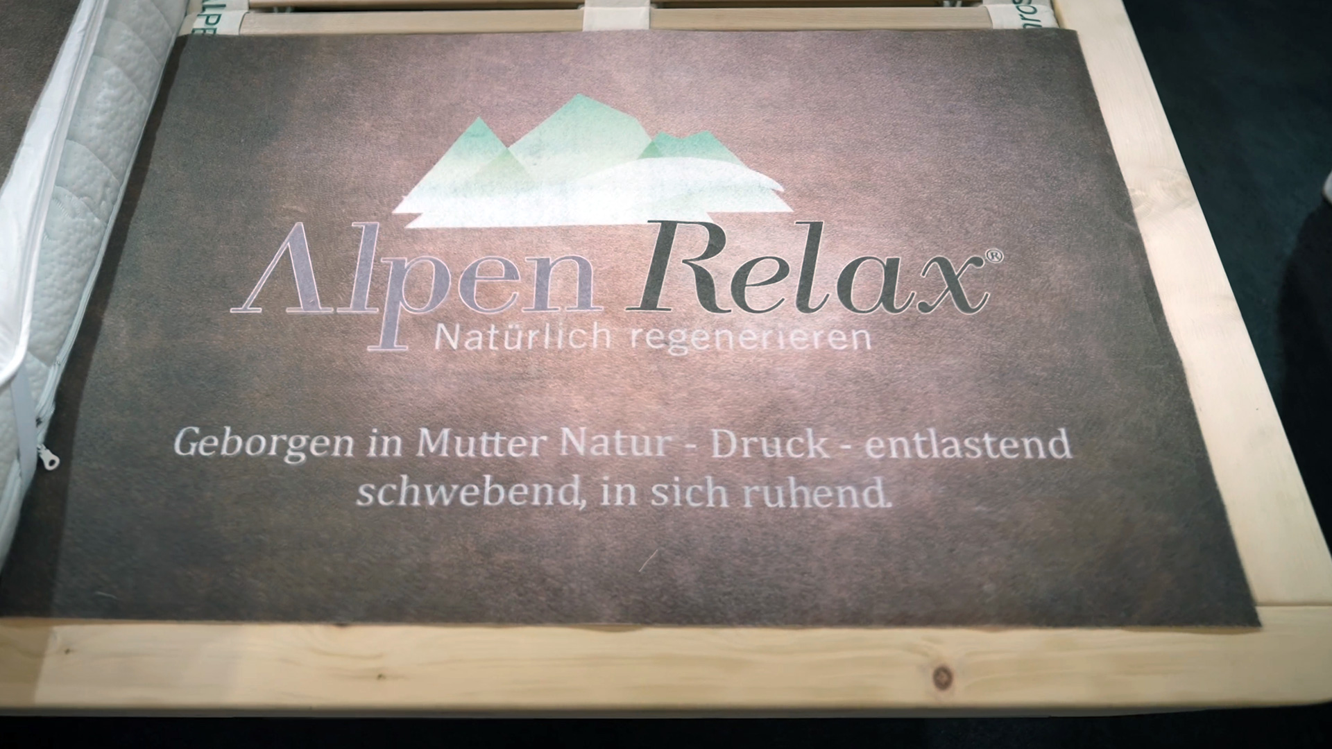 Gesunder Schlaf mit natürlichen Materialien AlpenRelax