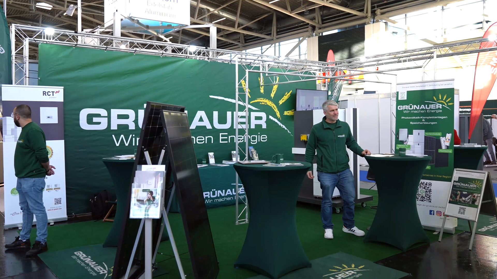 Moderne PV Systeme 2024 Grünauer Messestand Handwerksmesse München