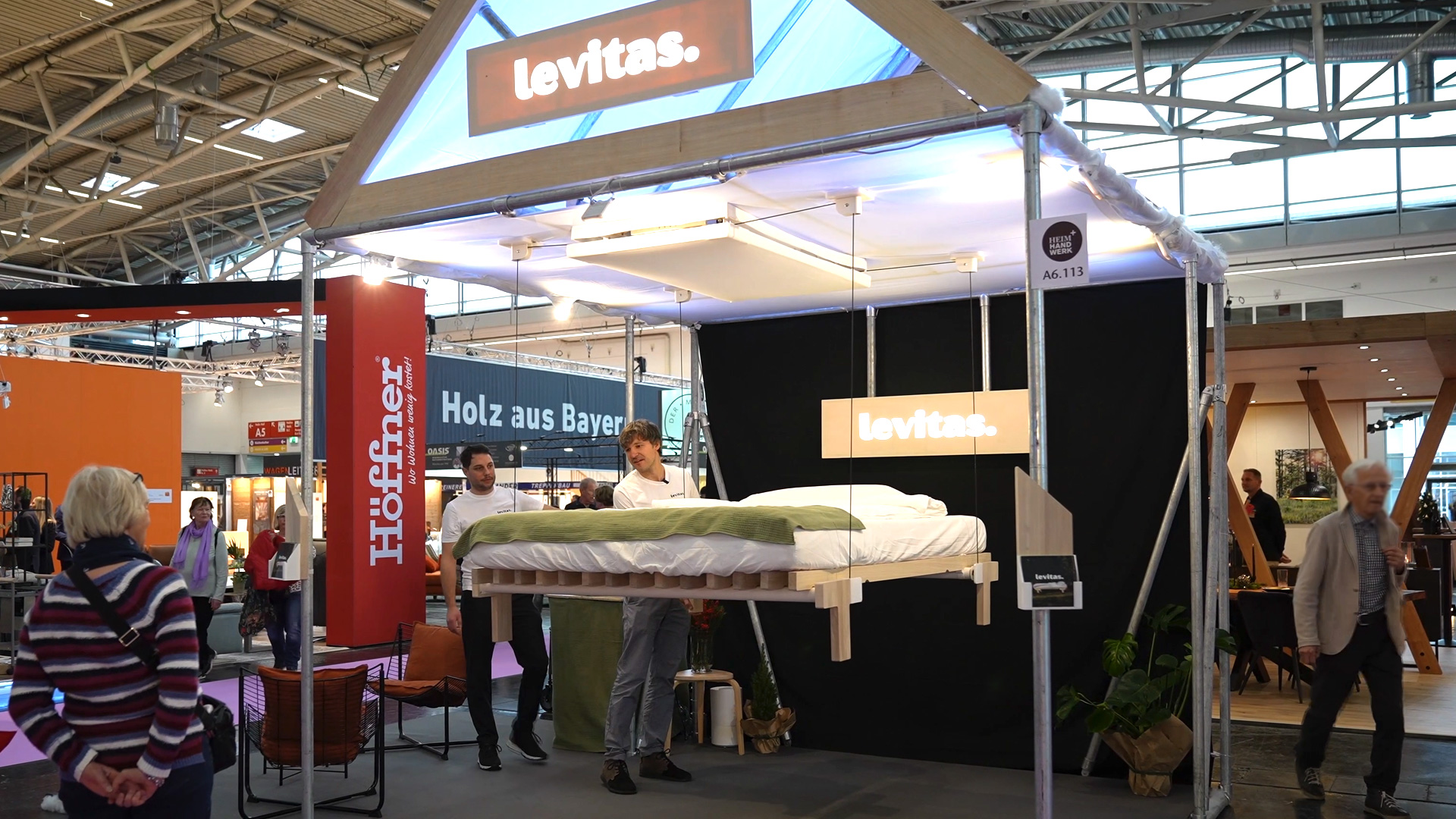 Schwebendes Bett levitas Heim Handwerk 2024 Messe München