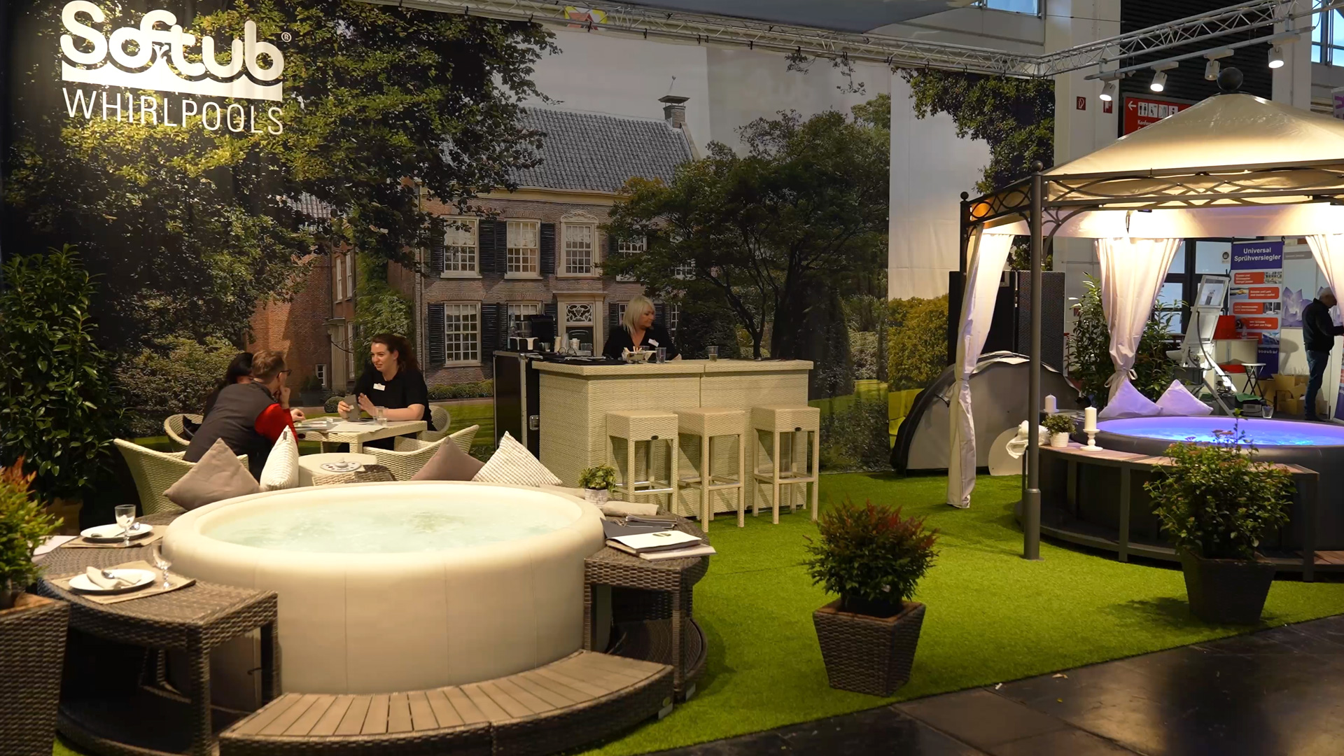 Softub Whirlpool Living Messestand Heim Handwerk 2024