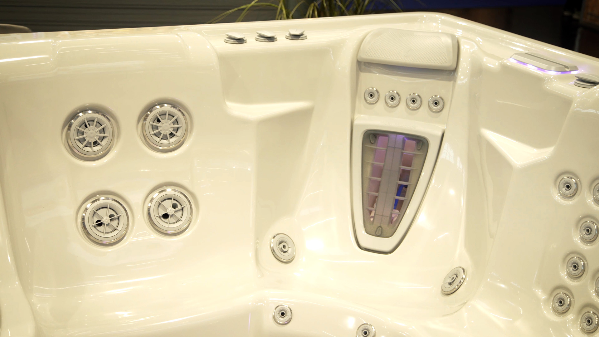 Whirlpool Jetsetter LX einzigartige Massagefunktion Stützmuskulatur der Wirbelsäule