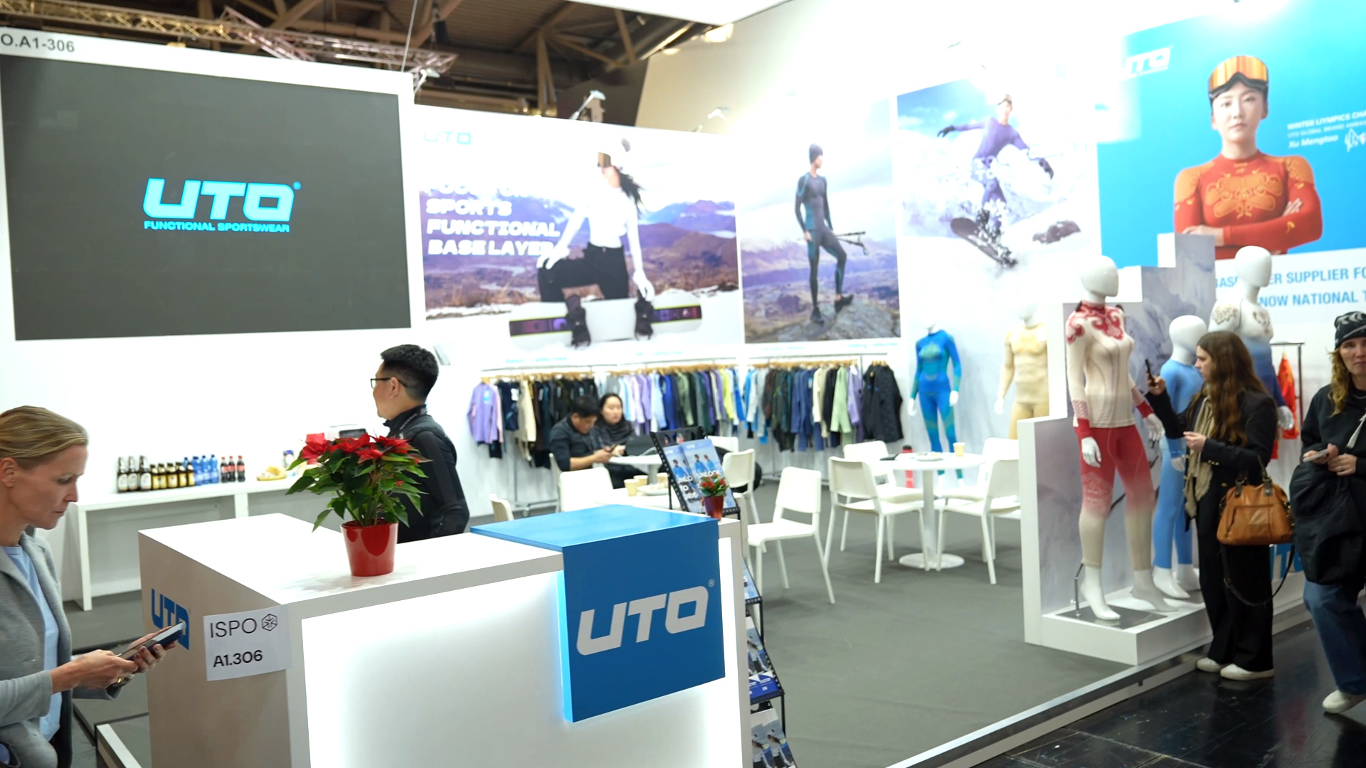 Neue Kollektion 2025 UTO Sport und Freizeitmode Messestand ISPO Munich