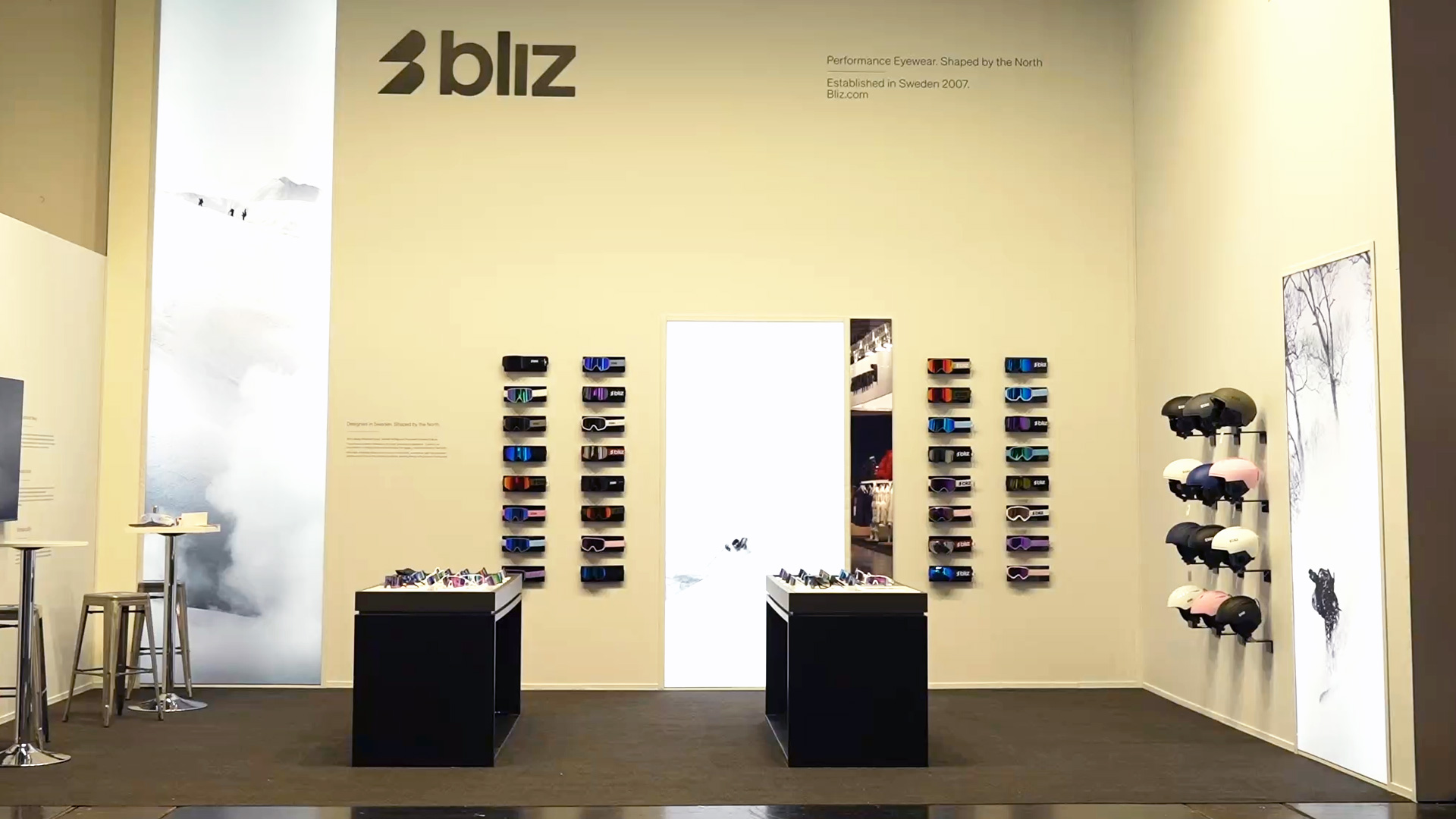 bliz neue Kollektion Sportbrillen Skibrillen Helme Messestand ISPO Munich 2024