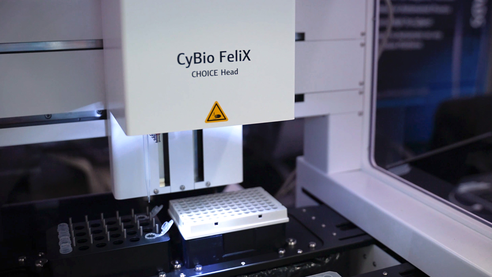 Innovativer Pipettier Roboter CyBio FeliX Analytik Jena electronica 2024