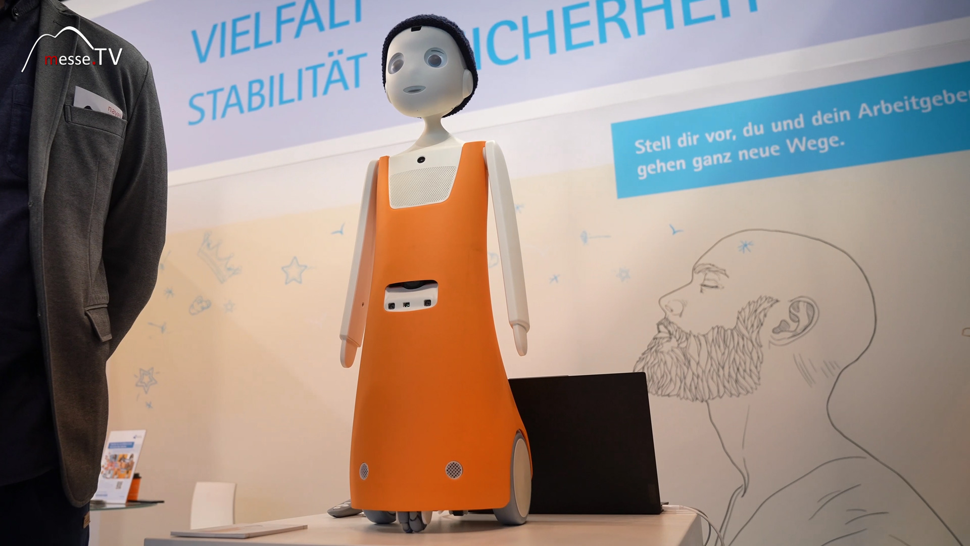 Sozialer Roboter Digitalisierung Pflegeheim Evangelische Heimstiftung