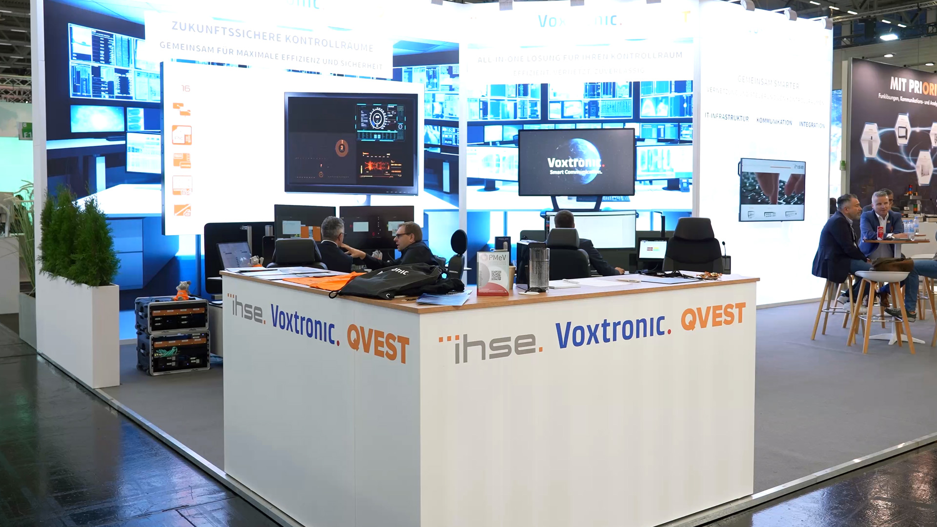 Innovationen 2024 Voxtronic Messestand PMRExpo Koeln