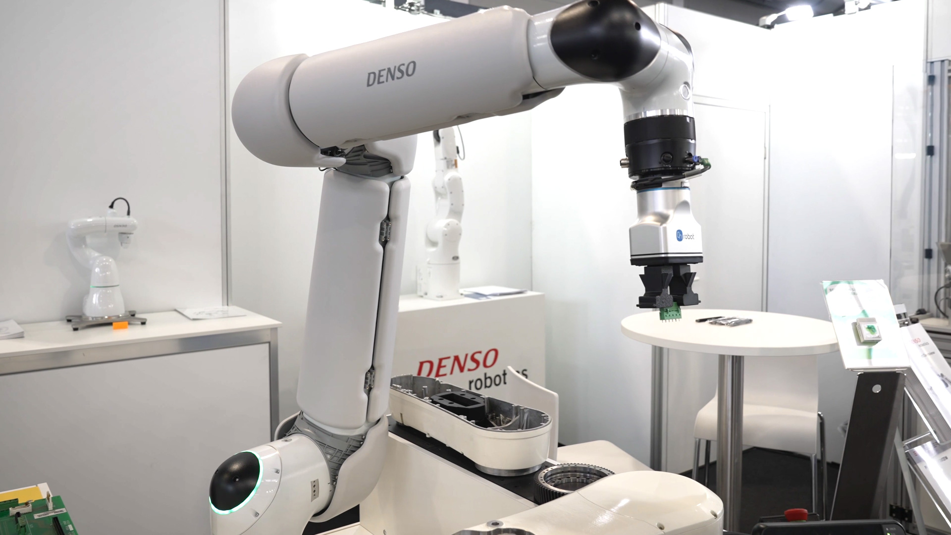 Mensch Roboter Kollaboration DENSO COBOTTA PRO