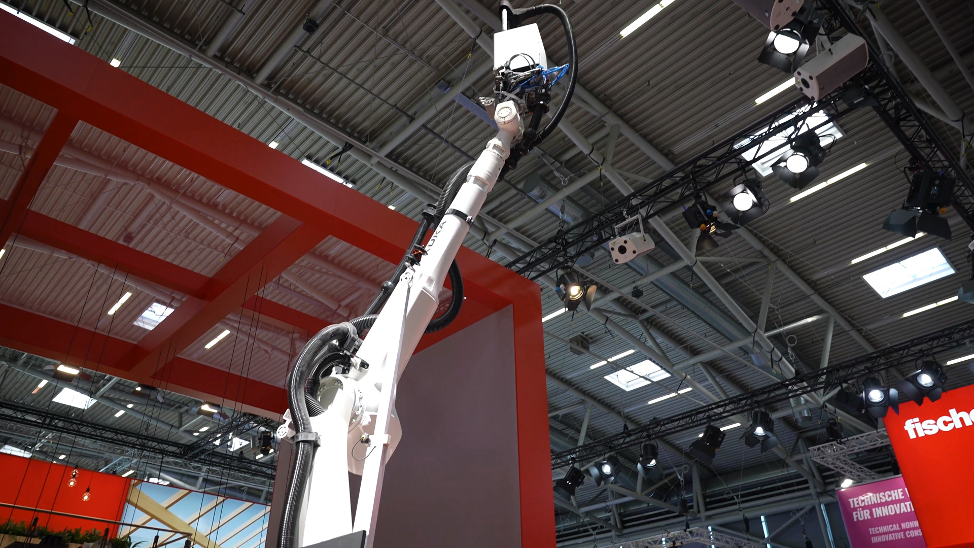 Fischer Baubot verschiedene Kuka Robotic Arme