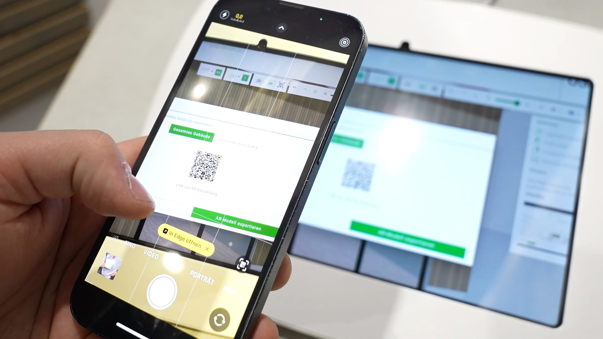 QR Code mit Smartphone scannen Haus wird konfiguriert