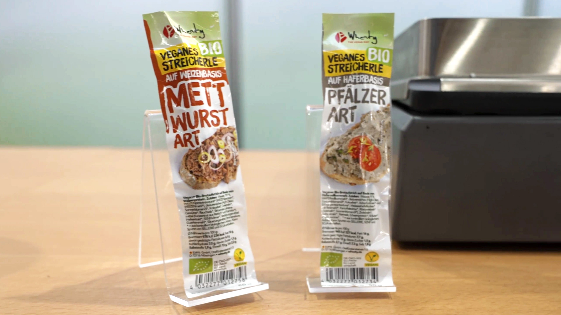 vegane Mettwurst und Streichwurst Pfaelzer Art Wheaty