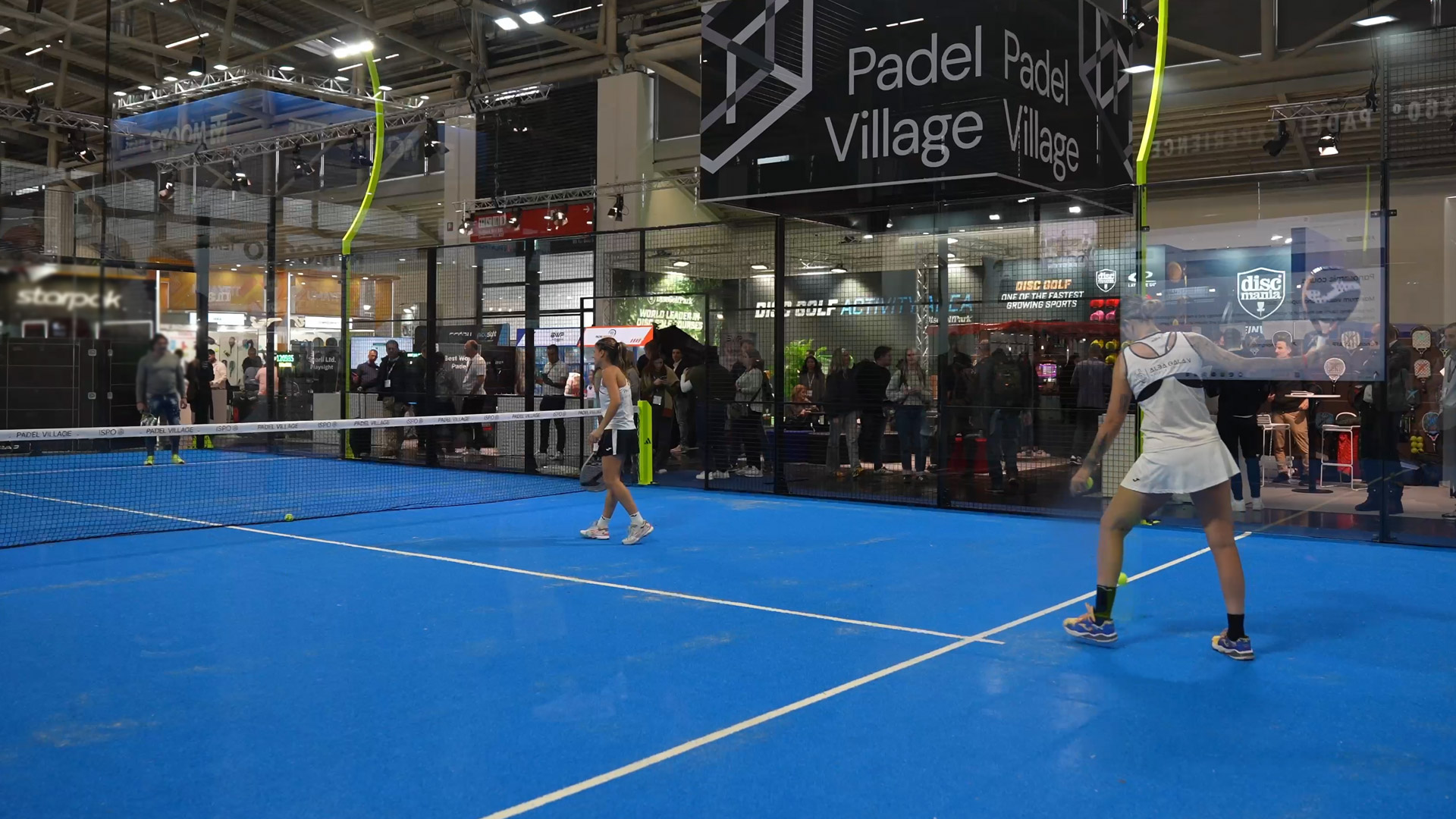 Padel Spielfeld