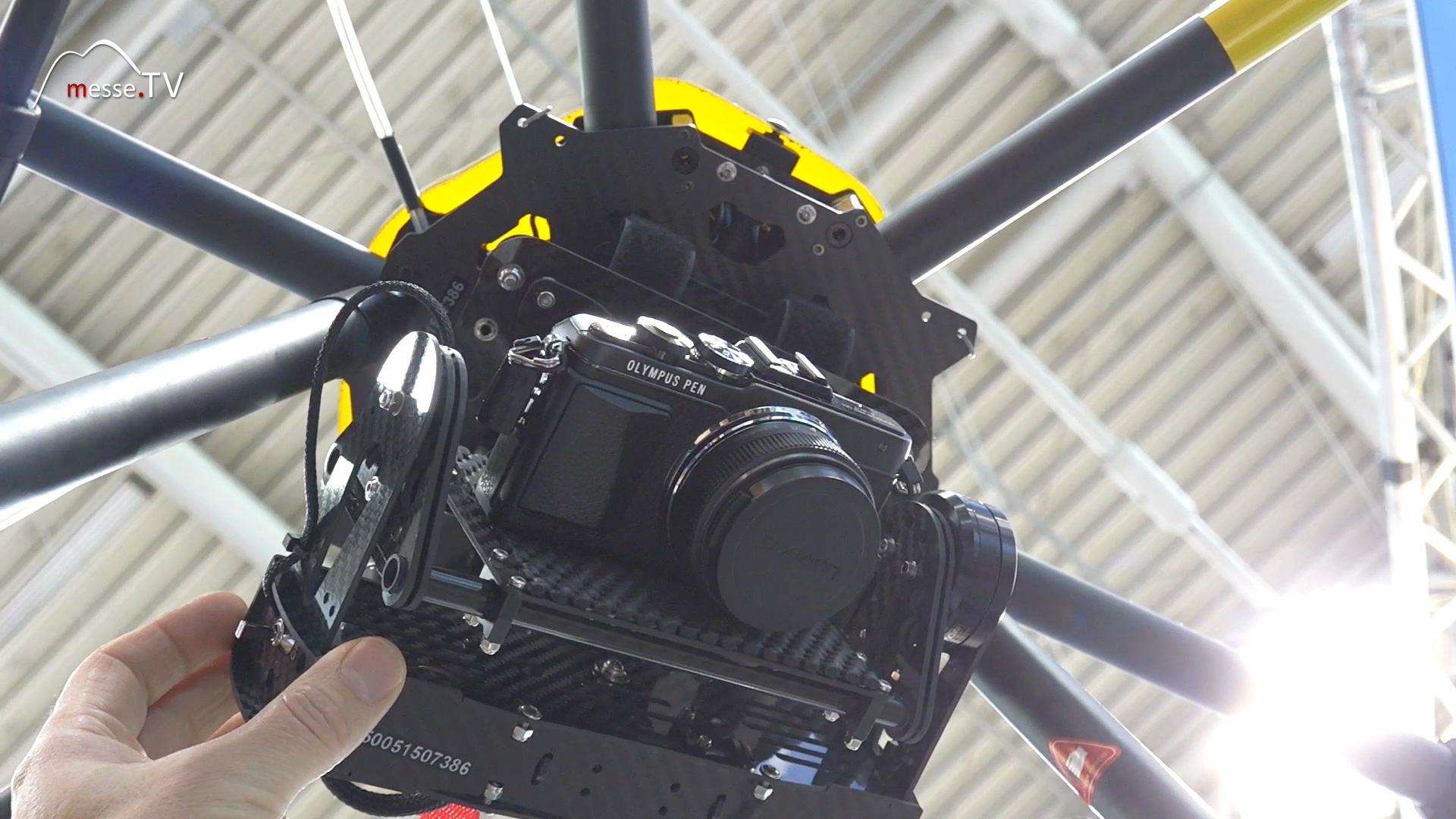 Copter with GPS system and swiveling camera Trimble