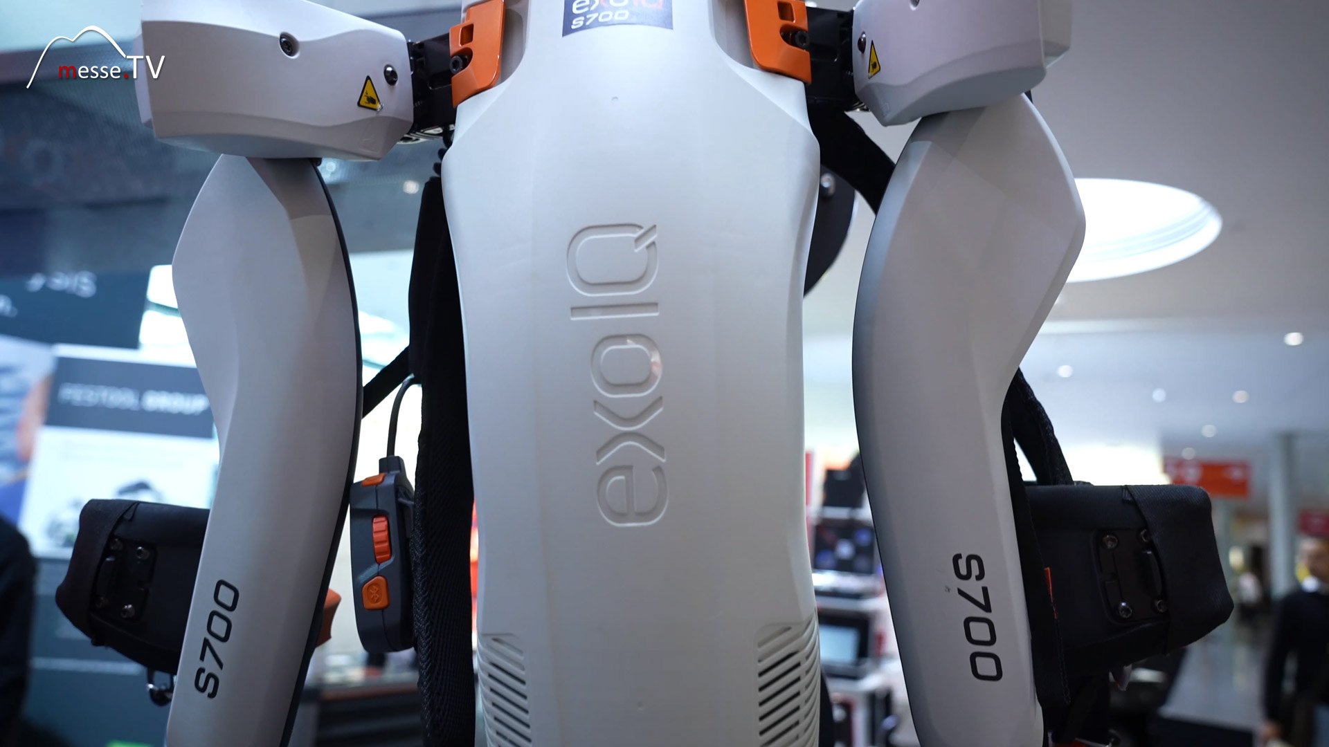 shoulder exoskeleton worn like a backpack easy to use exoiq amb 2024 stuttgart trade fair