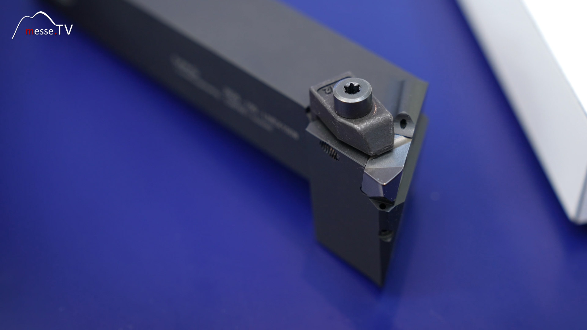 vario turn high feed turning system equipped with cbn cutting edge mas amb 2024 stuttgart fair