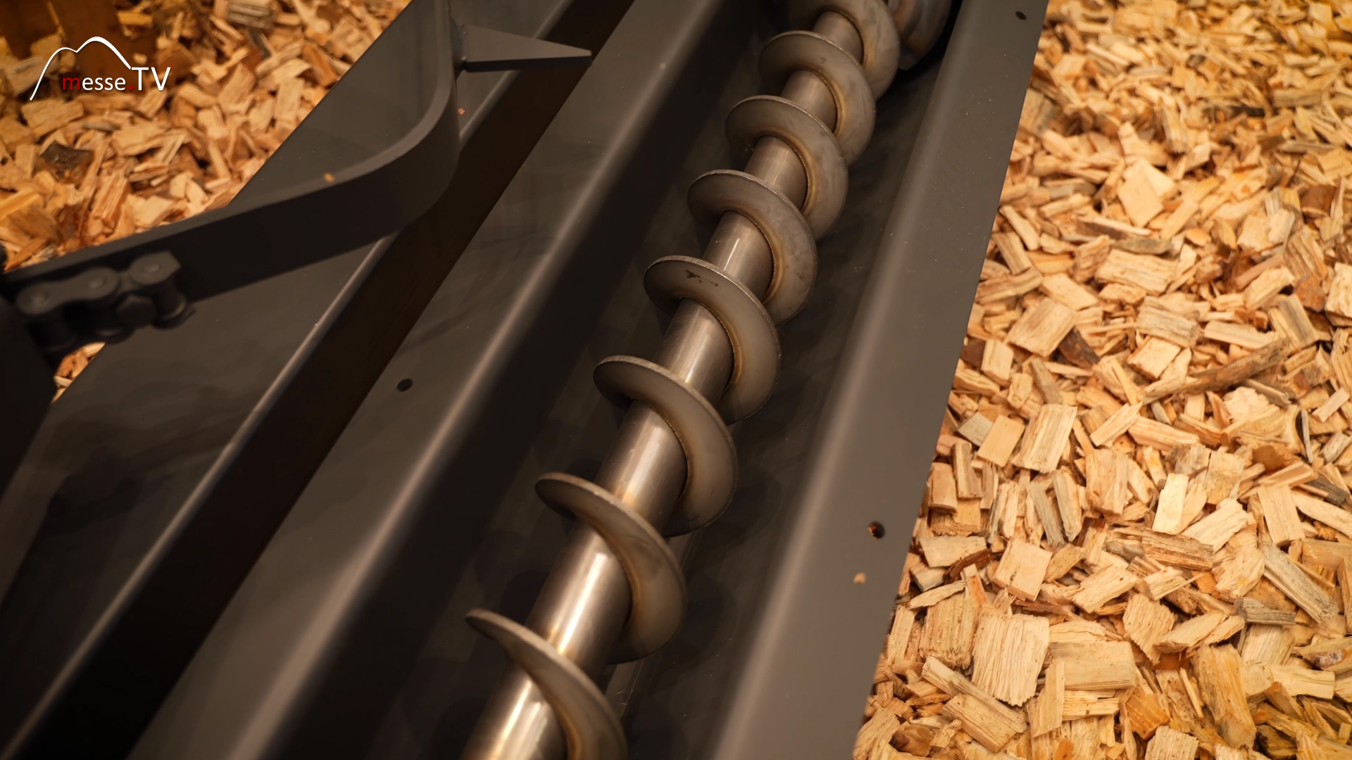 conveying system conveys wood chips into heizomat euroblech 2024 boiler