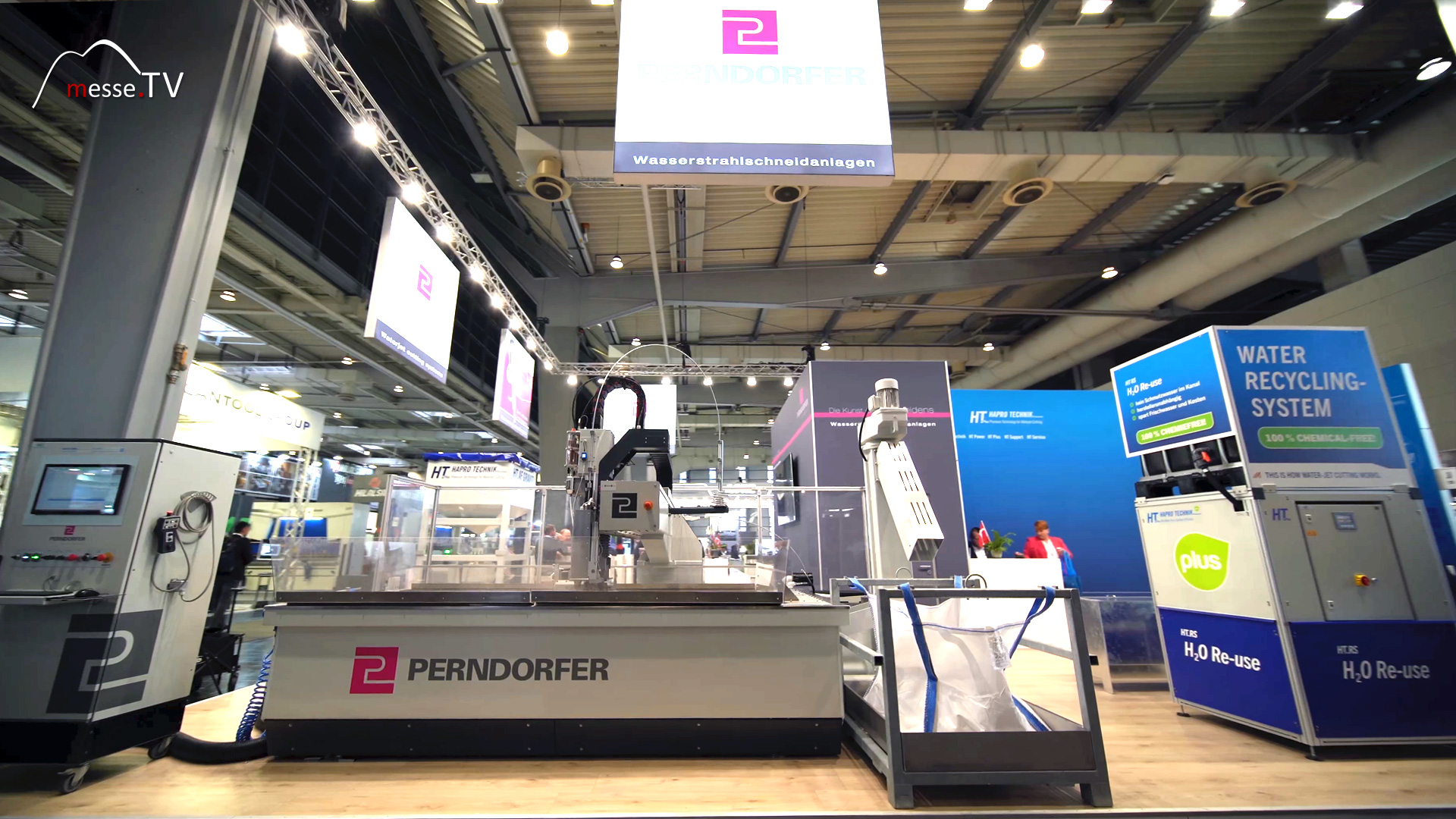 exhibition booth perndofer water jet cutting system euroblech 2024 exhibition hannover