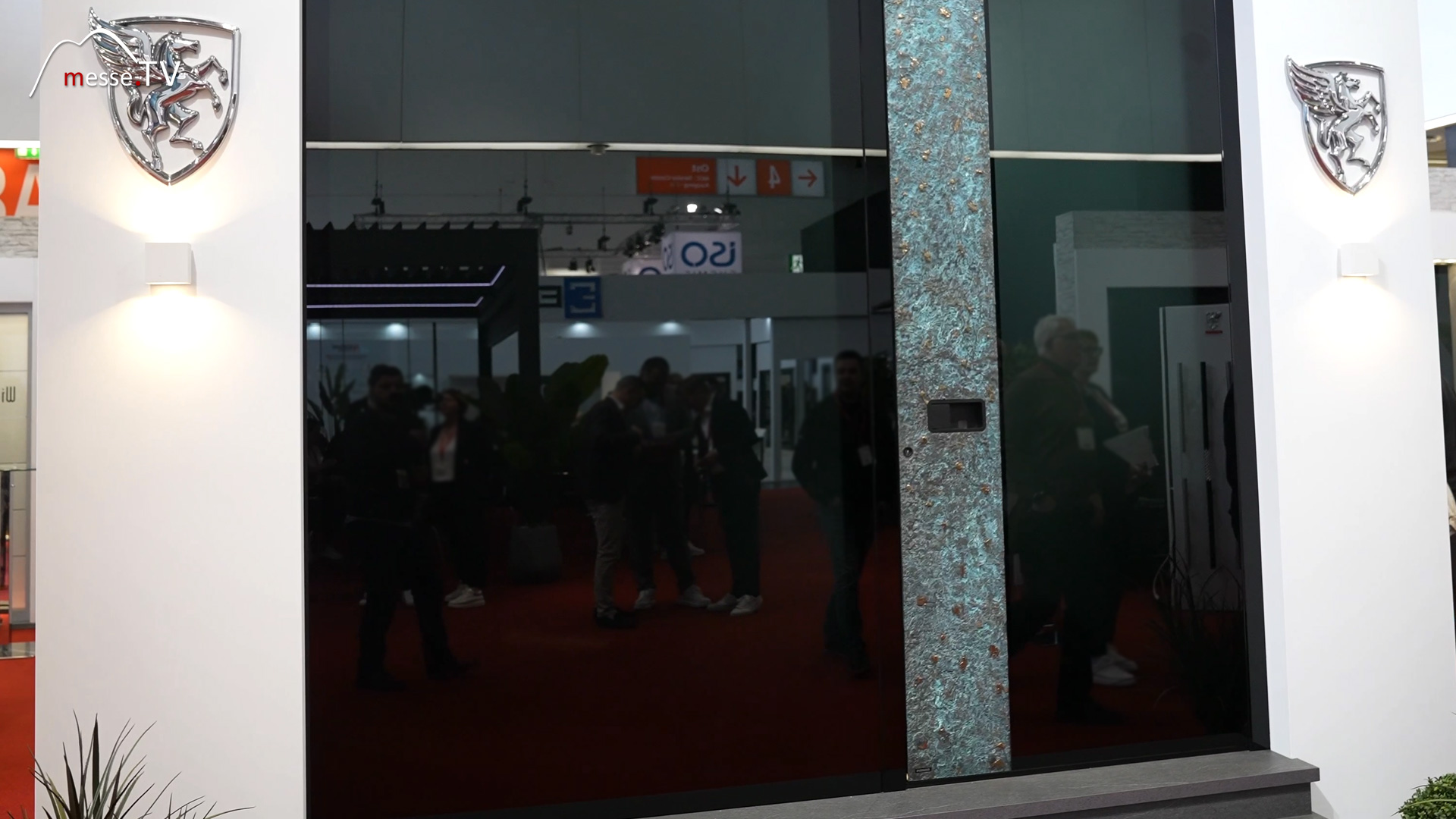 entrance doors with smart technology pirnar