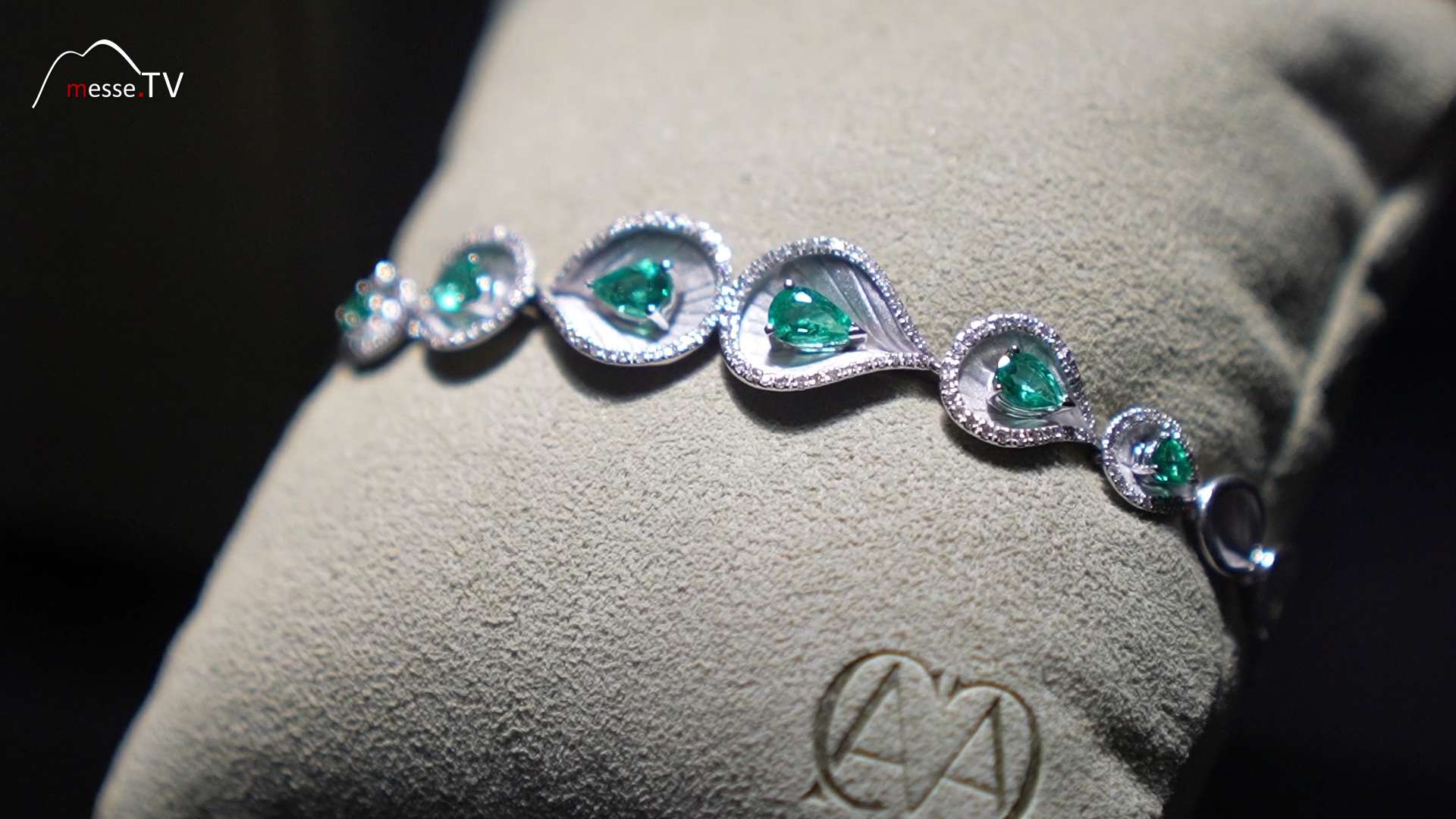 premiere emerald drop bracelet cammilli