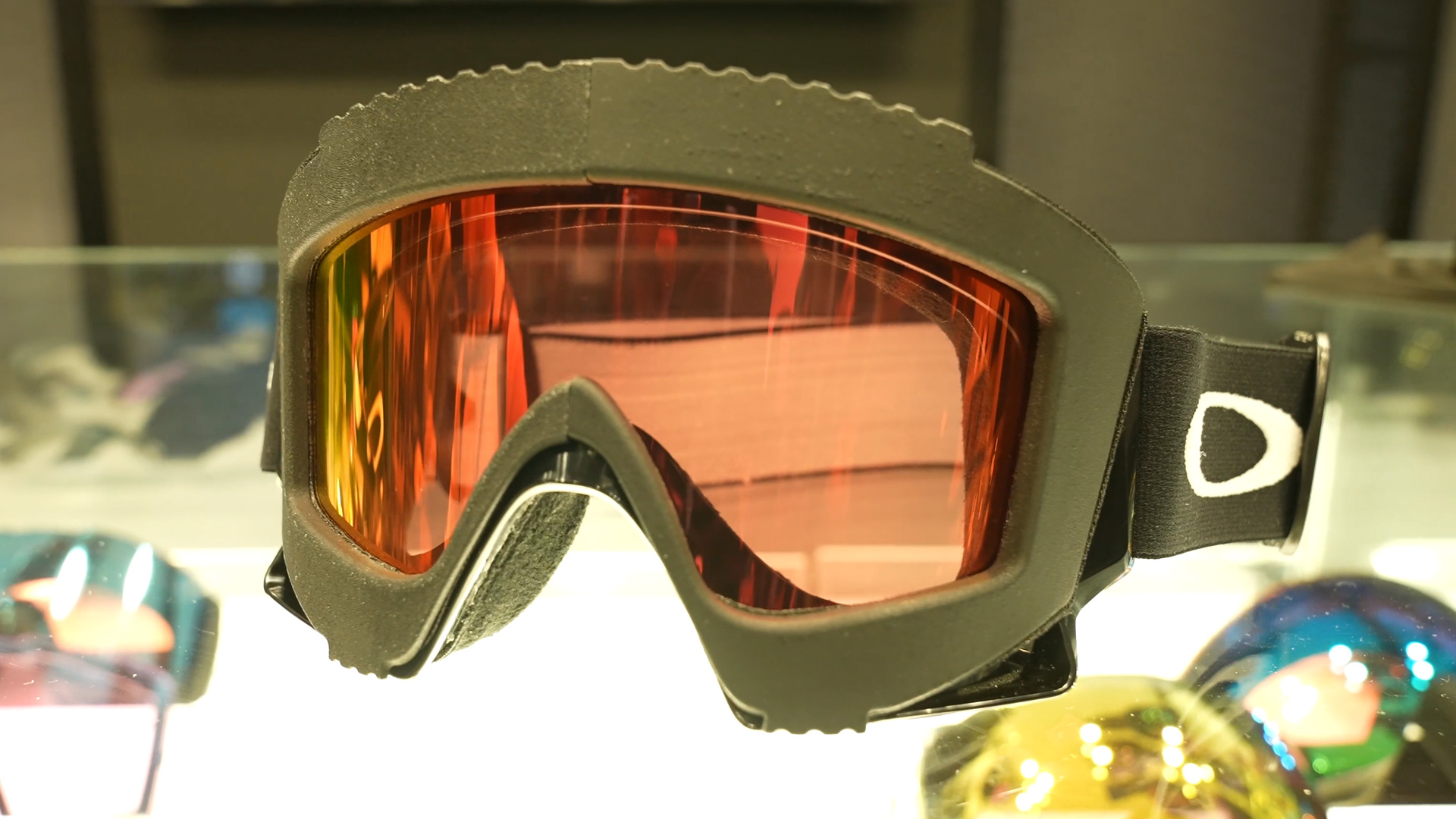 flow scape ski goggles maximum field of view oakley