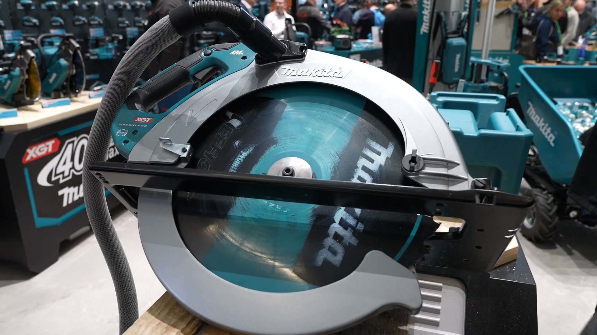 cordless circular saw makita